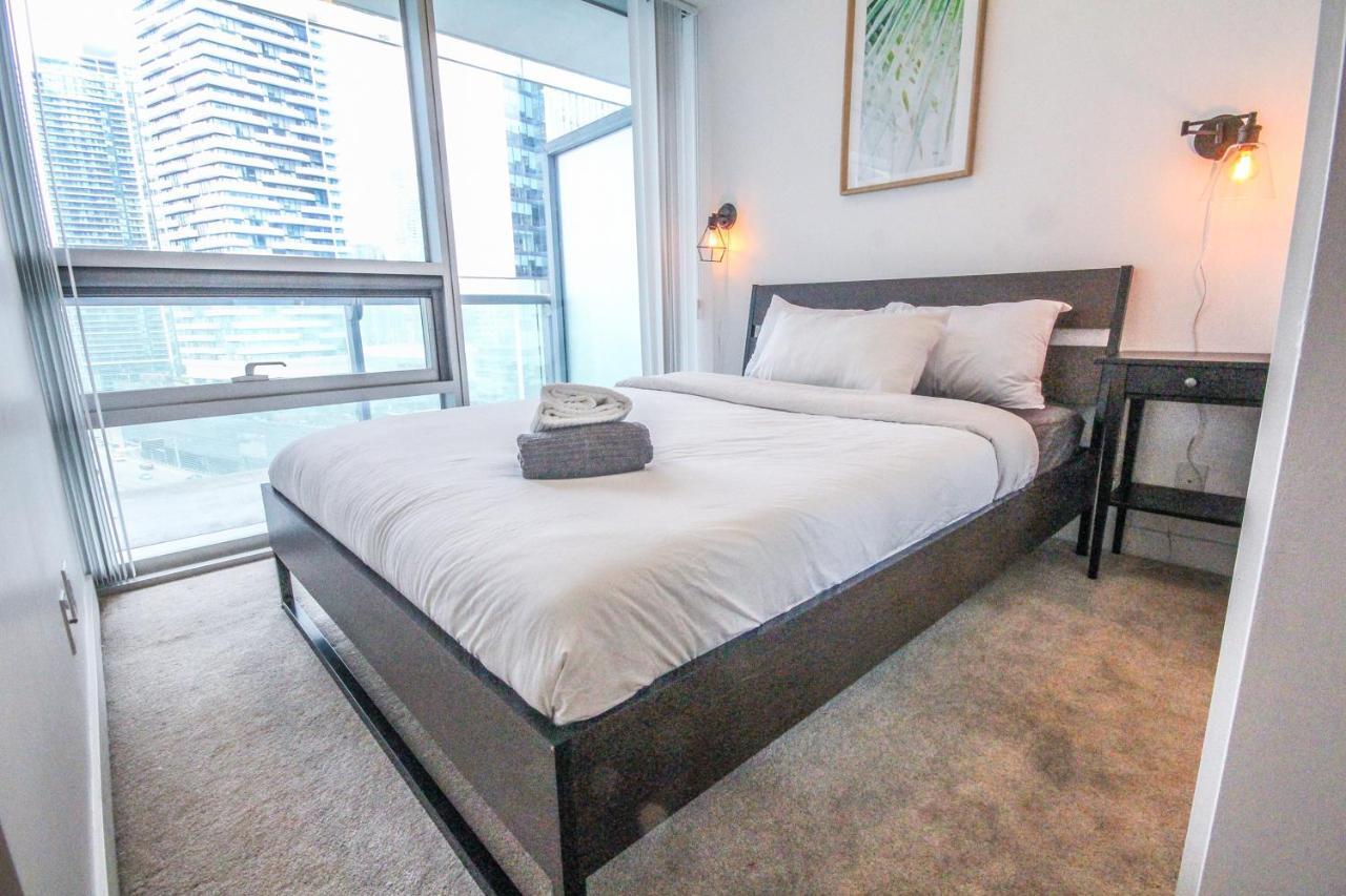 Sarkar Suites - Entertainment District Toronto Habitación foto